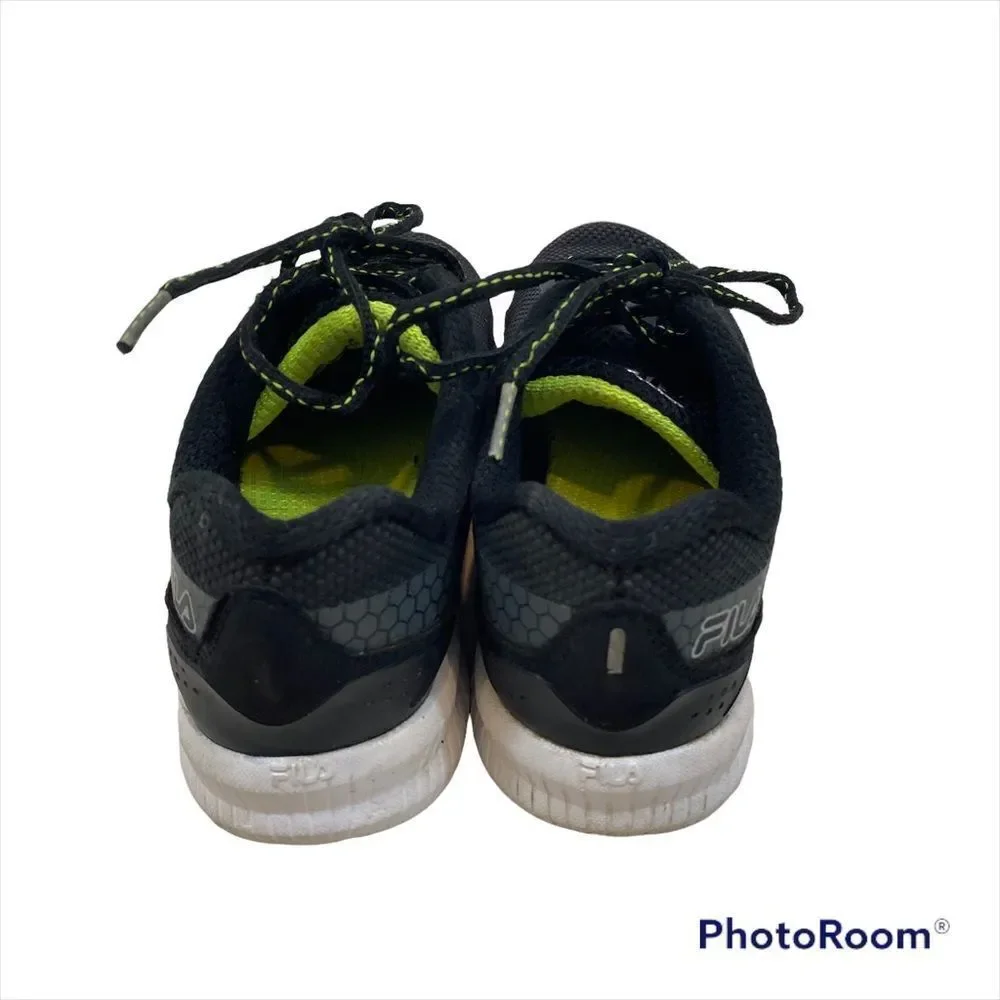 Boys Fila Black and Green Athletic Sneakers Boys‎ Size 3